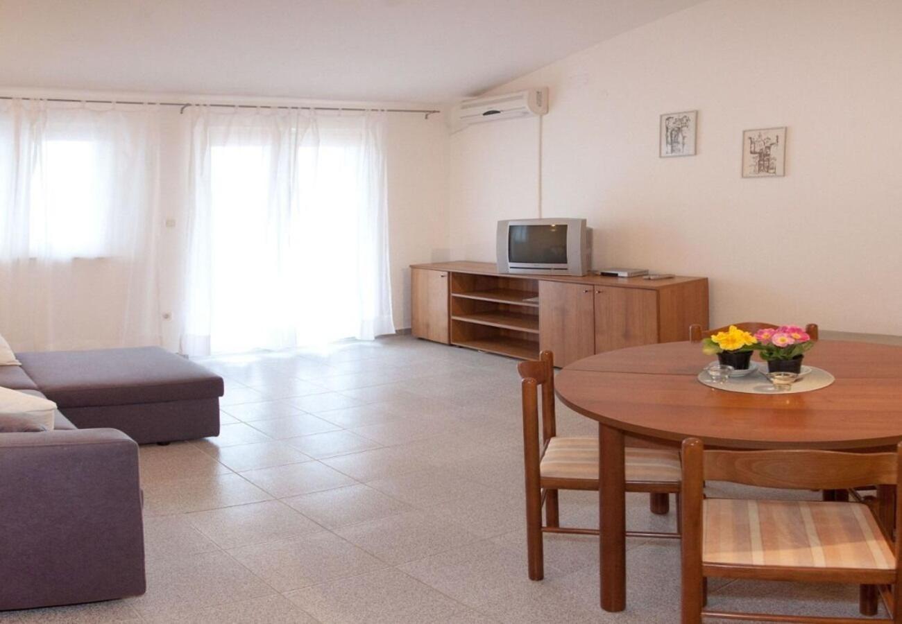 Apartments Filip Trogir Eksteriør bilde