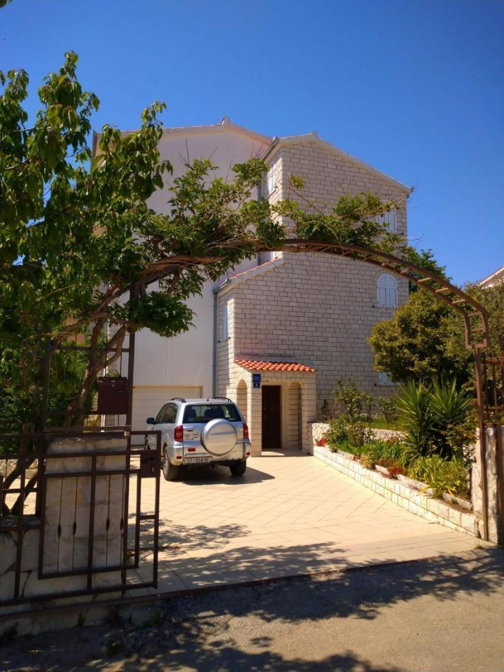 Apartments Filip Trogir Eksteriør bilde